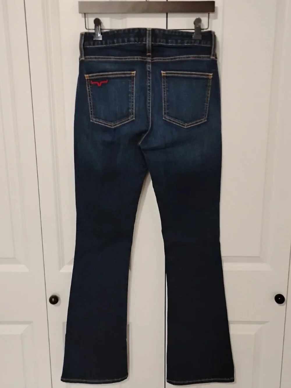 Chloe Women's Denim Blue Classic Dark Wash Mid-Rise Fit Bootcut Jeans Size 4/32